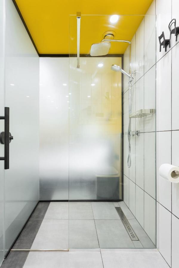 Dovzhenko Hotell Odessa Exteriör bild