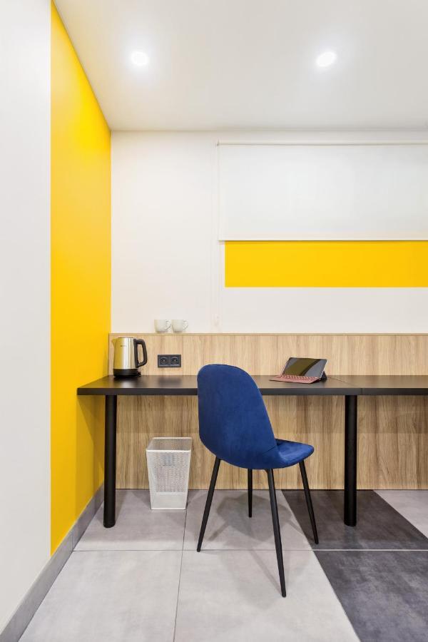 Dovzhenko Hotell Odessa Exteriör bild